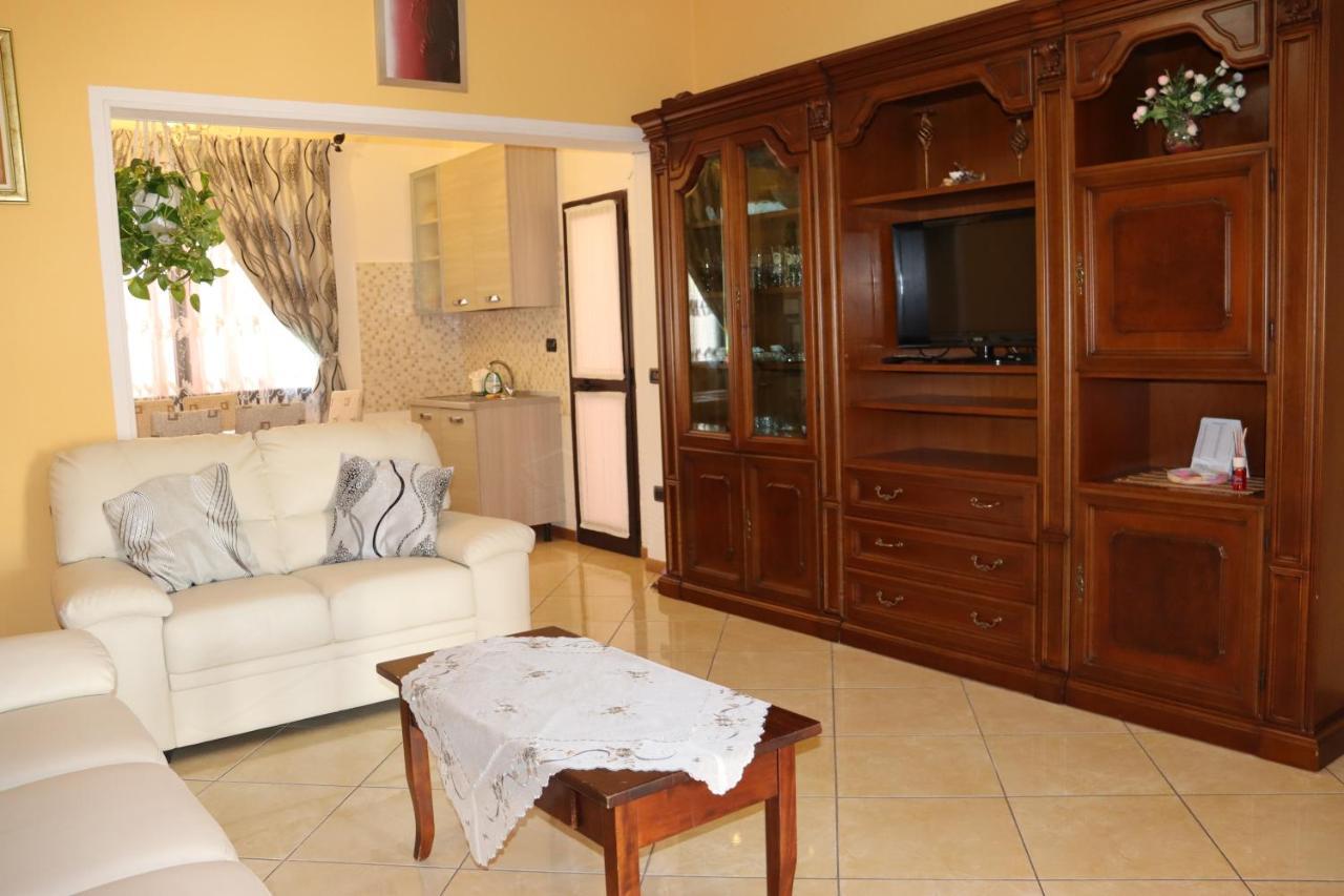 Casa Andreea Vicino Al Centro Di Olbia Iun R5904 Appartement Buitenkant foto