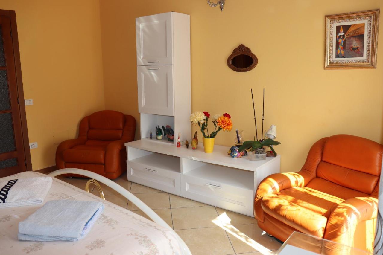 Casa Andreea Vicino Al Centro Di Olbia Iun R5904 Appartement Buitenkant foto